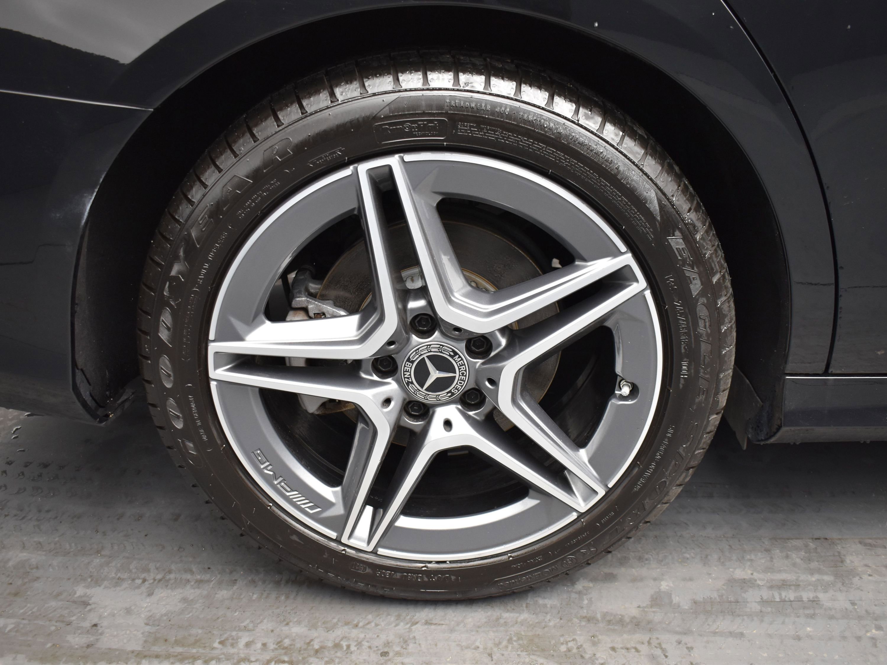 Used 2022 Mercedes-Benz E 350 4MATIC Sedan image 16