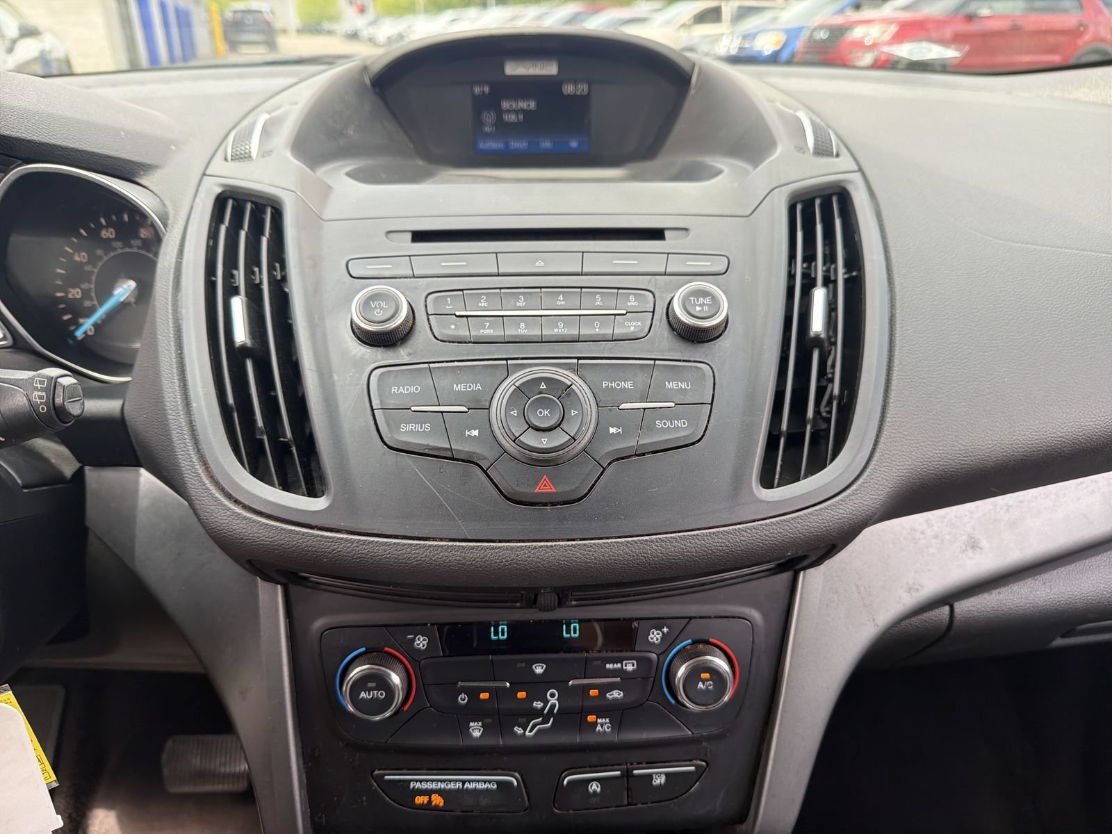 Used 2017 Ford Escape SE AWD/4WD image 28