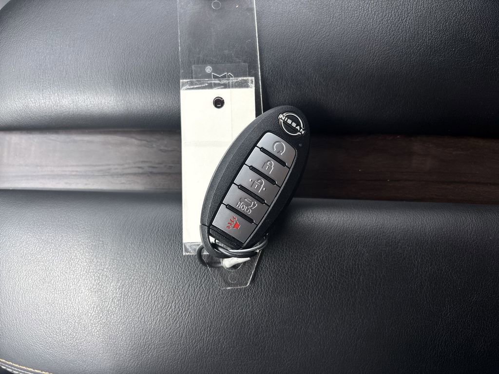 Certified 2024 Nissan Murano Platinum w/ Cargo Package image 35