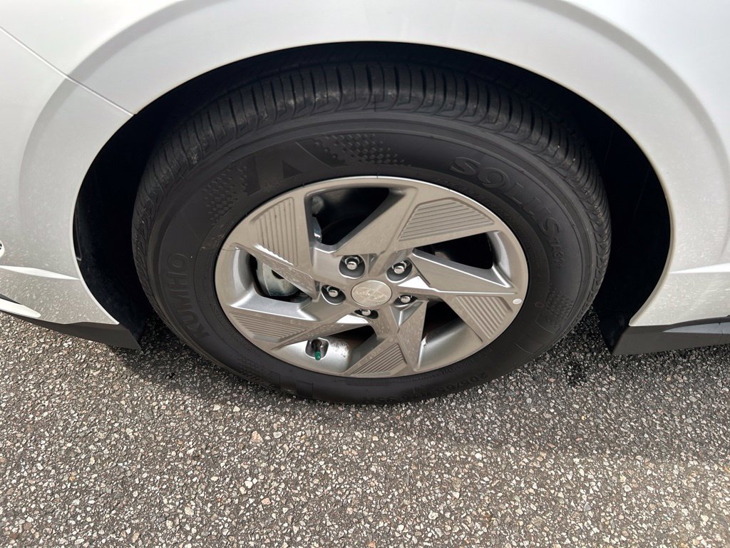Certified 2026 Hyundai Sonata SE FWD image 12