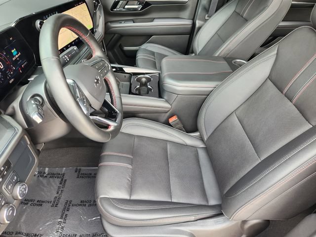 Used 2025 Chevrolet Suburban RST w/ Comfort Package AWD/4WD image 8