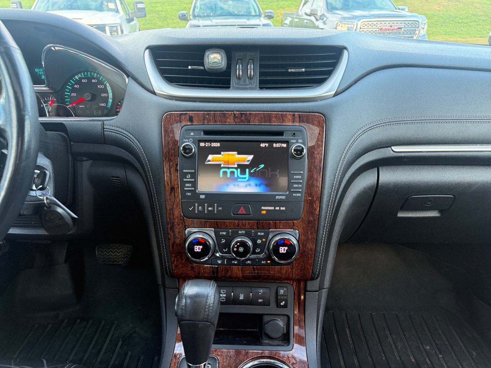 Used 2013 Chevrolet Traverse LTZ AWD/4WD image 16