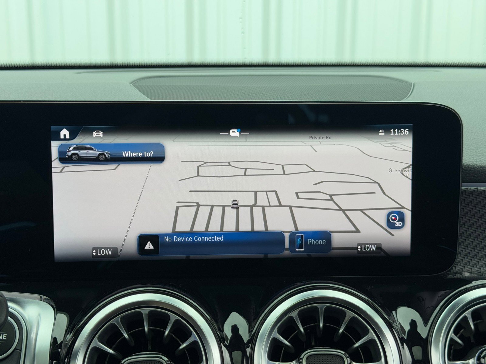 Used 2024 Mercedes-Benz GLB 35 AMG 4MATIC image 29