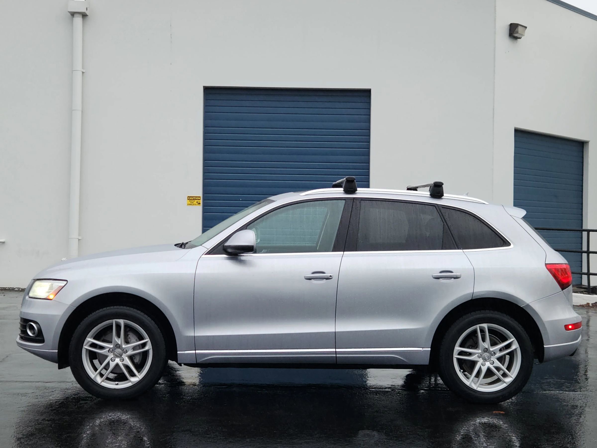Used 2015 Audi Q5 2.0T Premium Plus w/ Technology Package image 2