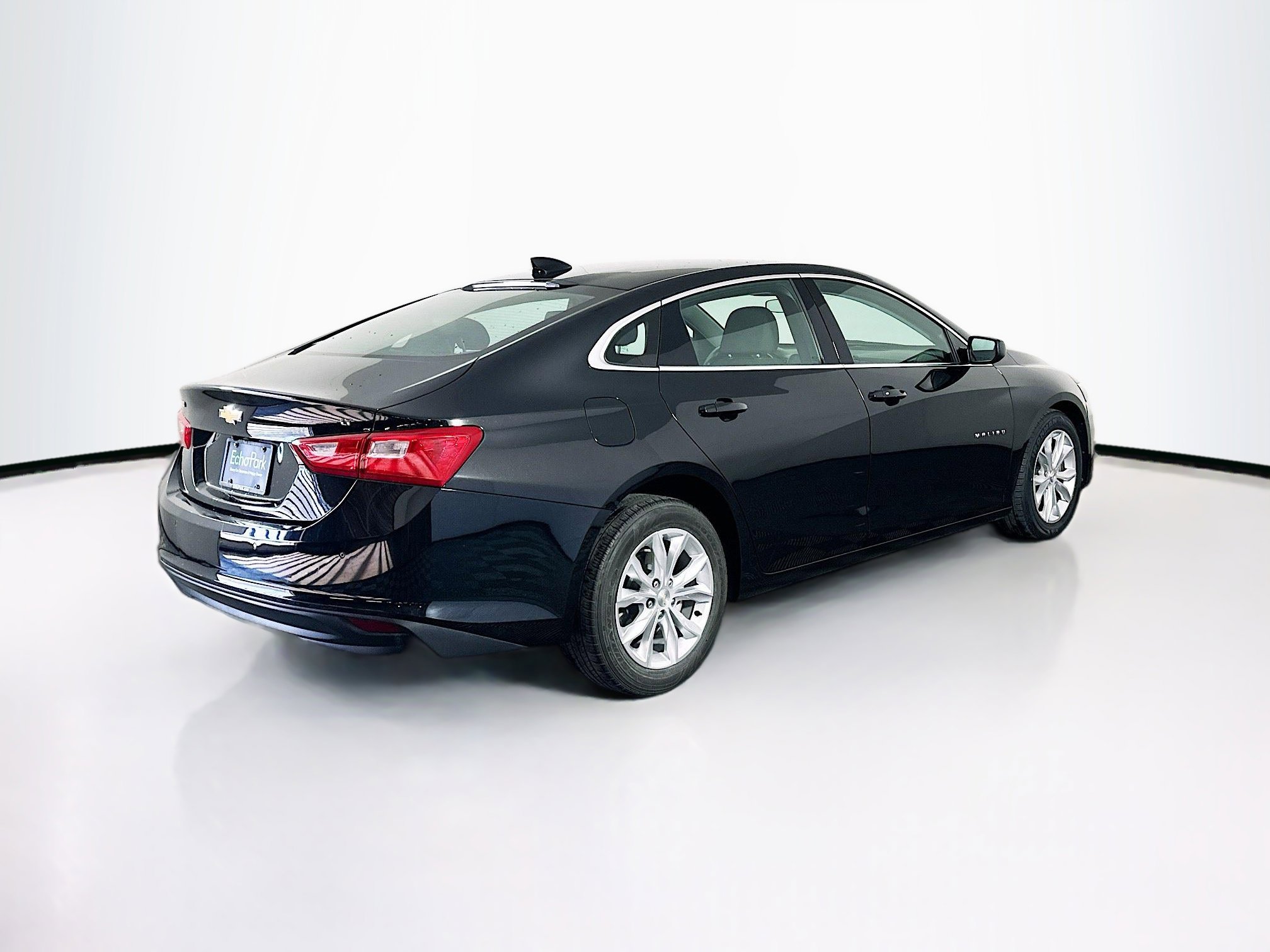 Used 2024 Chevrolet Malibu LT image 9