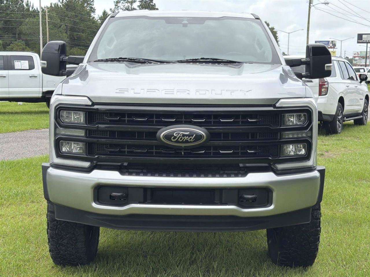 Used 2023 Ford F350 Lariat w/ Black Appearance Package AWD/4WD image 2