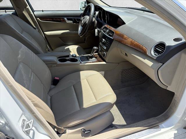 Used 2014 Mercedes-Benz C 250 Sedan image 17