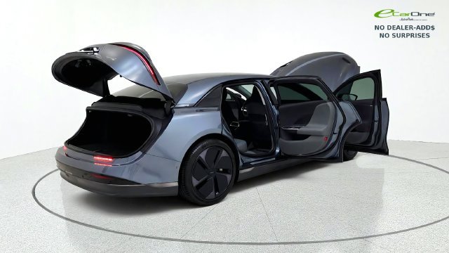 Used 2025 Lucid Air Pure RWD image 18