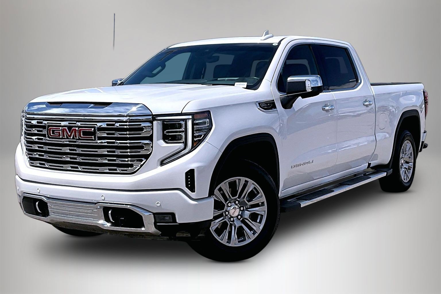 Certified 2024 GMC Sierra 1500 Denali w/ Technology Package AWD/4WD image 3