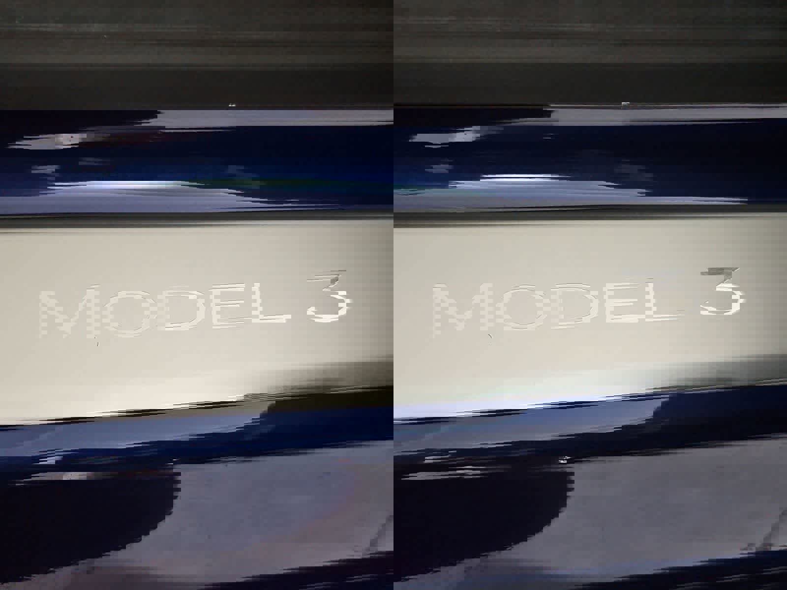 Used 2020 Tesla Model 3 Standard Range image 12