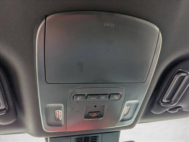 Used 2026 Toyota Camry XSE FWD image 17