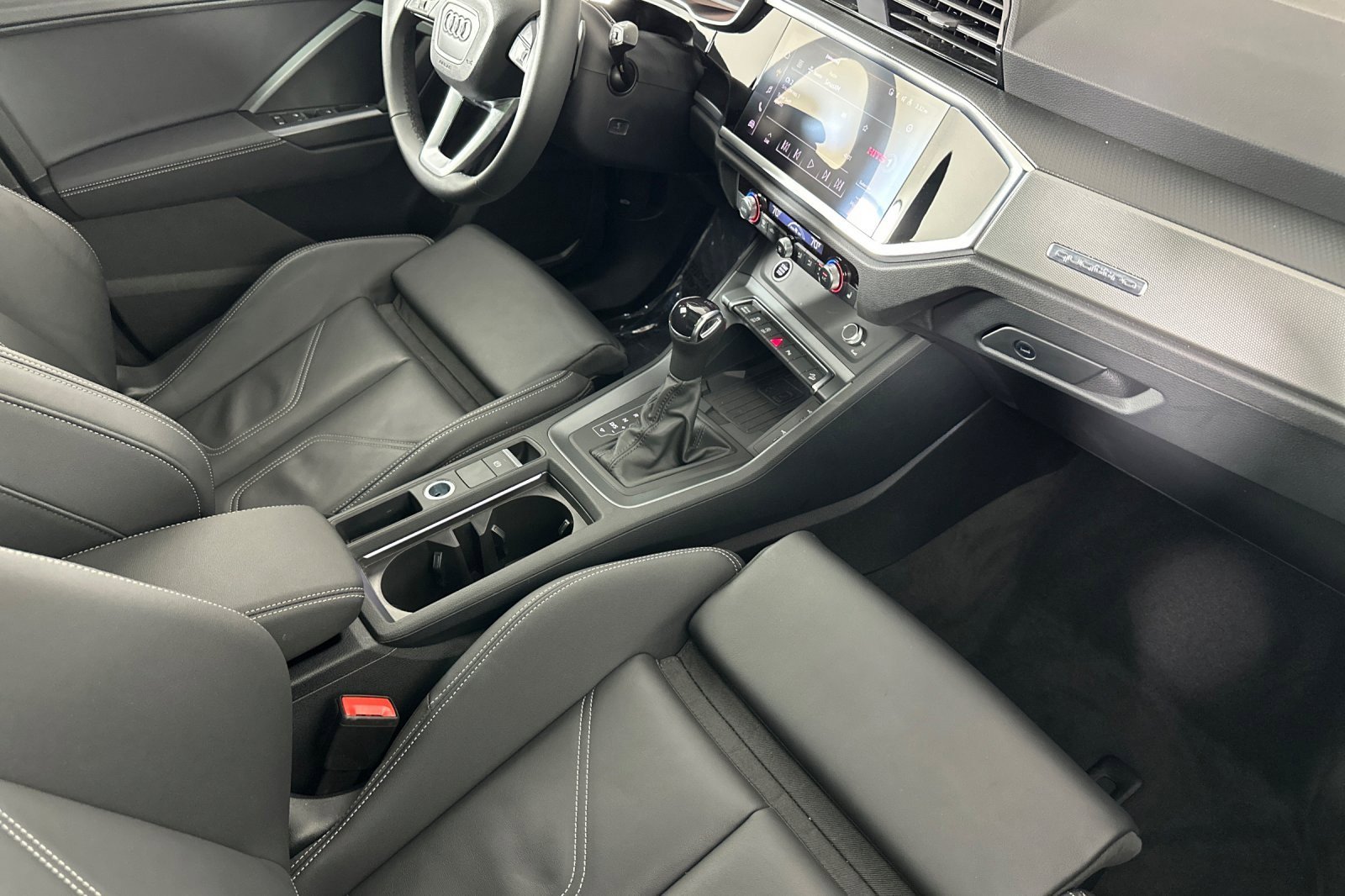 Used 2025 Audi Q3 2.0T Premium w/ Convenience Package image 15