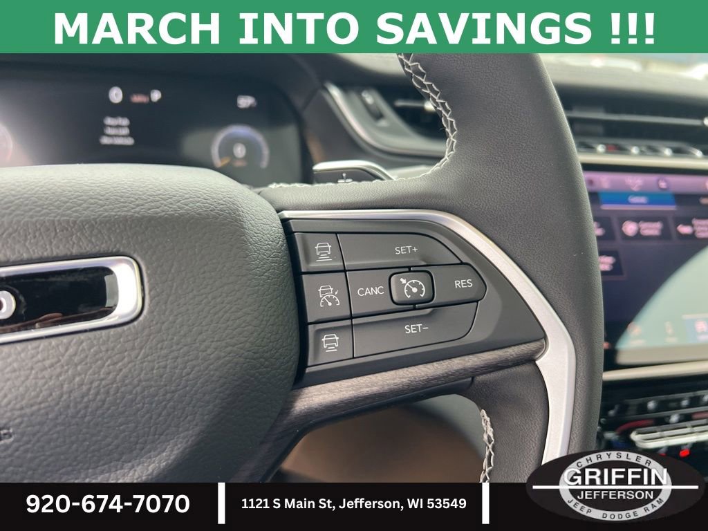 New 2025 Jeep Grand Cherokee Limited w/ Luxury Tech Group II image 25