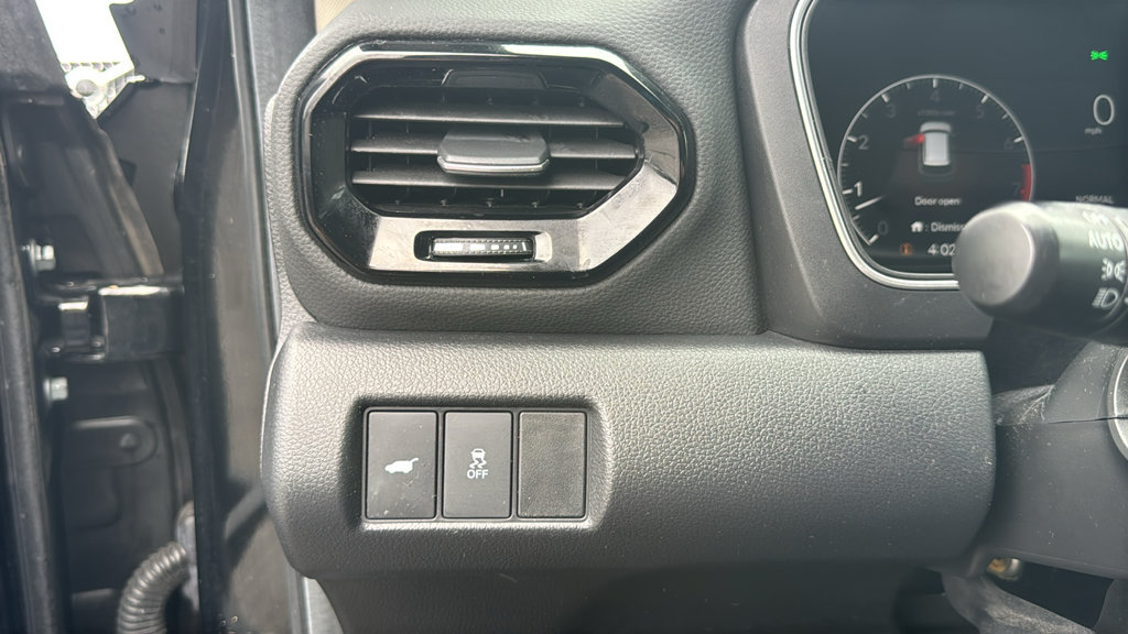 Used 2025 Honda Pilot EX-L image 16