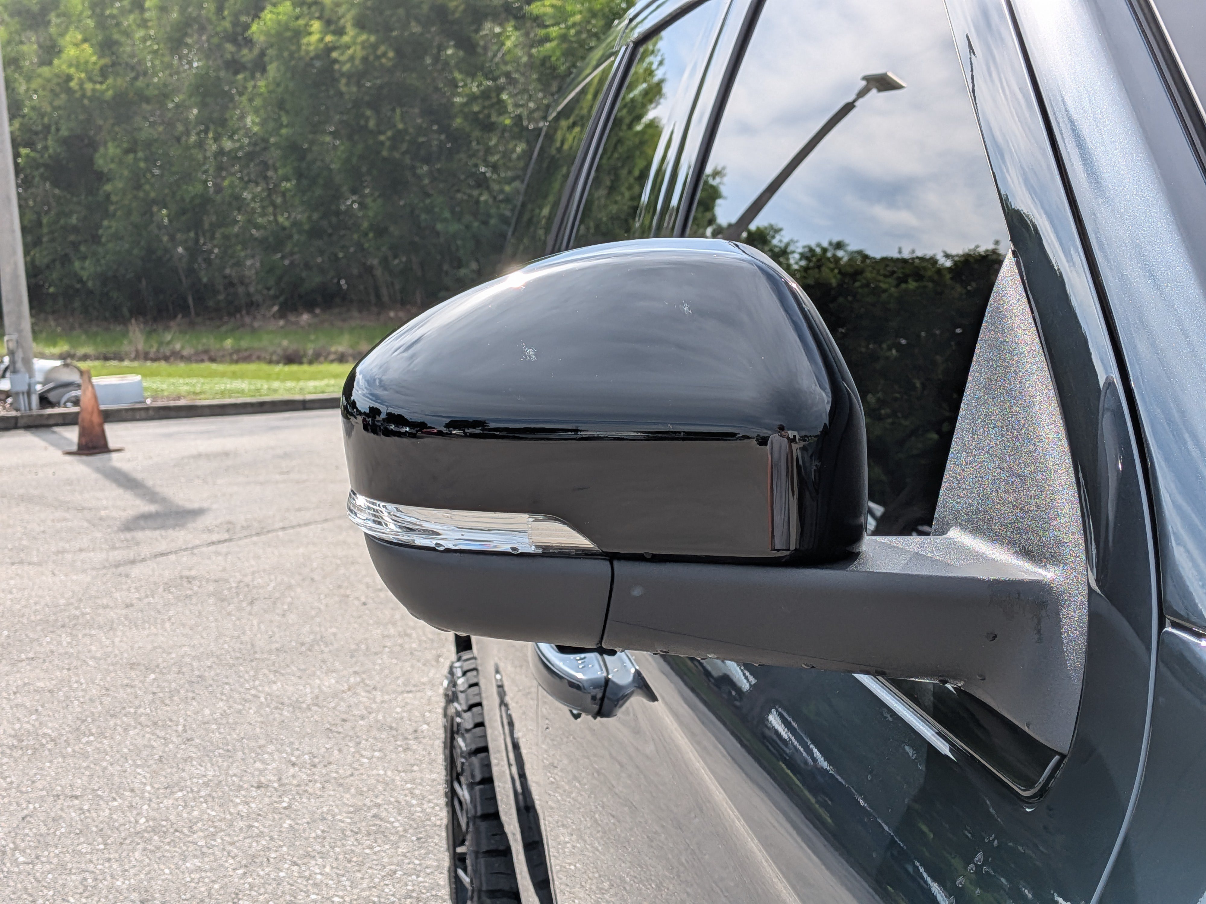 Used 2026 Ford Expedition Active RWD image 12