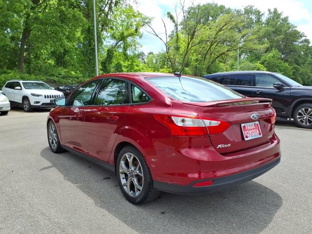 Used 2014 Ford Focus SE w/ Equipment Group 201A FWD image 5