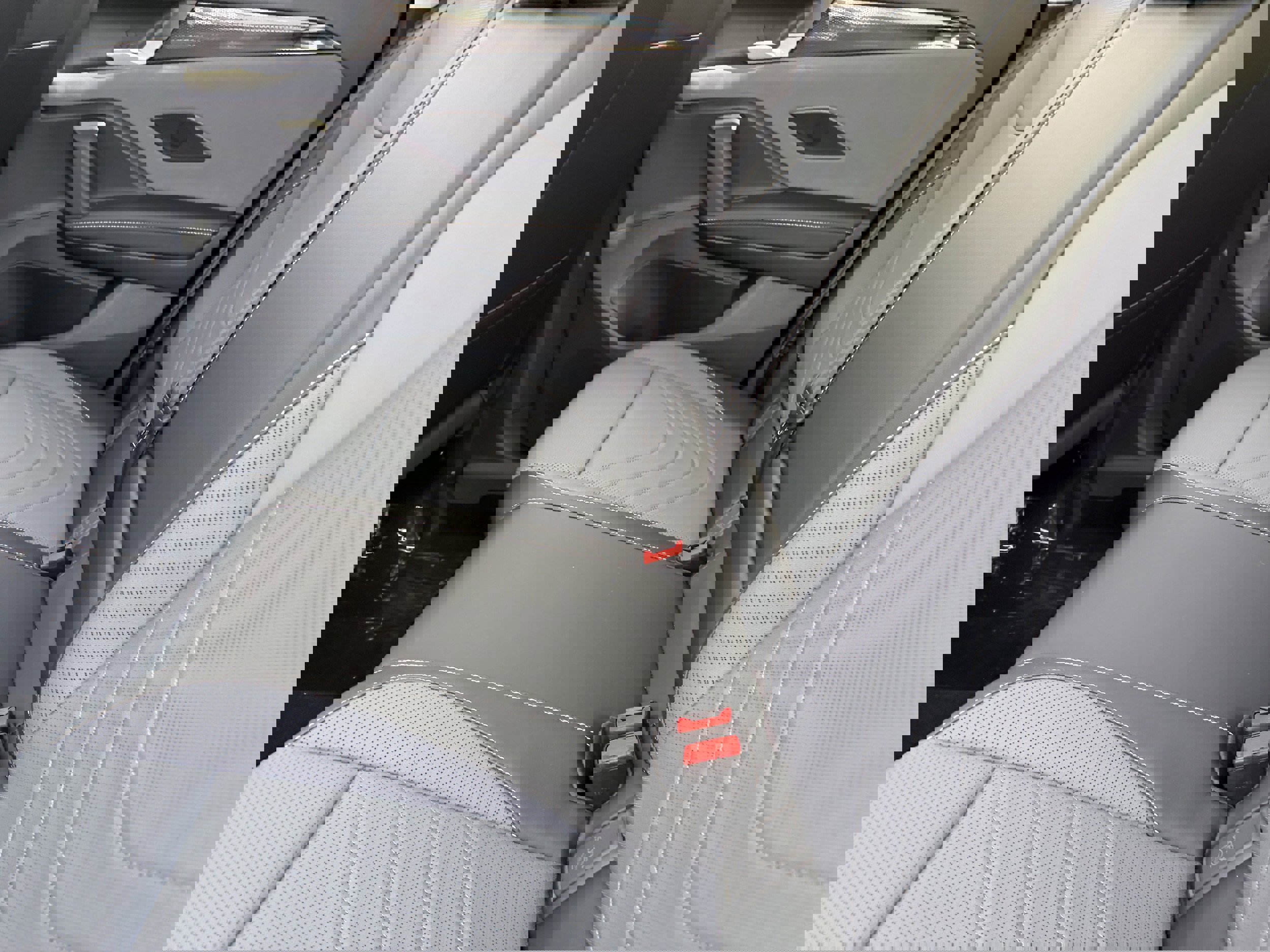 New 2026 Volkswagen Tiguan SE image 13