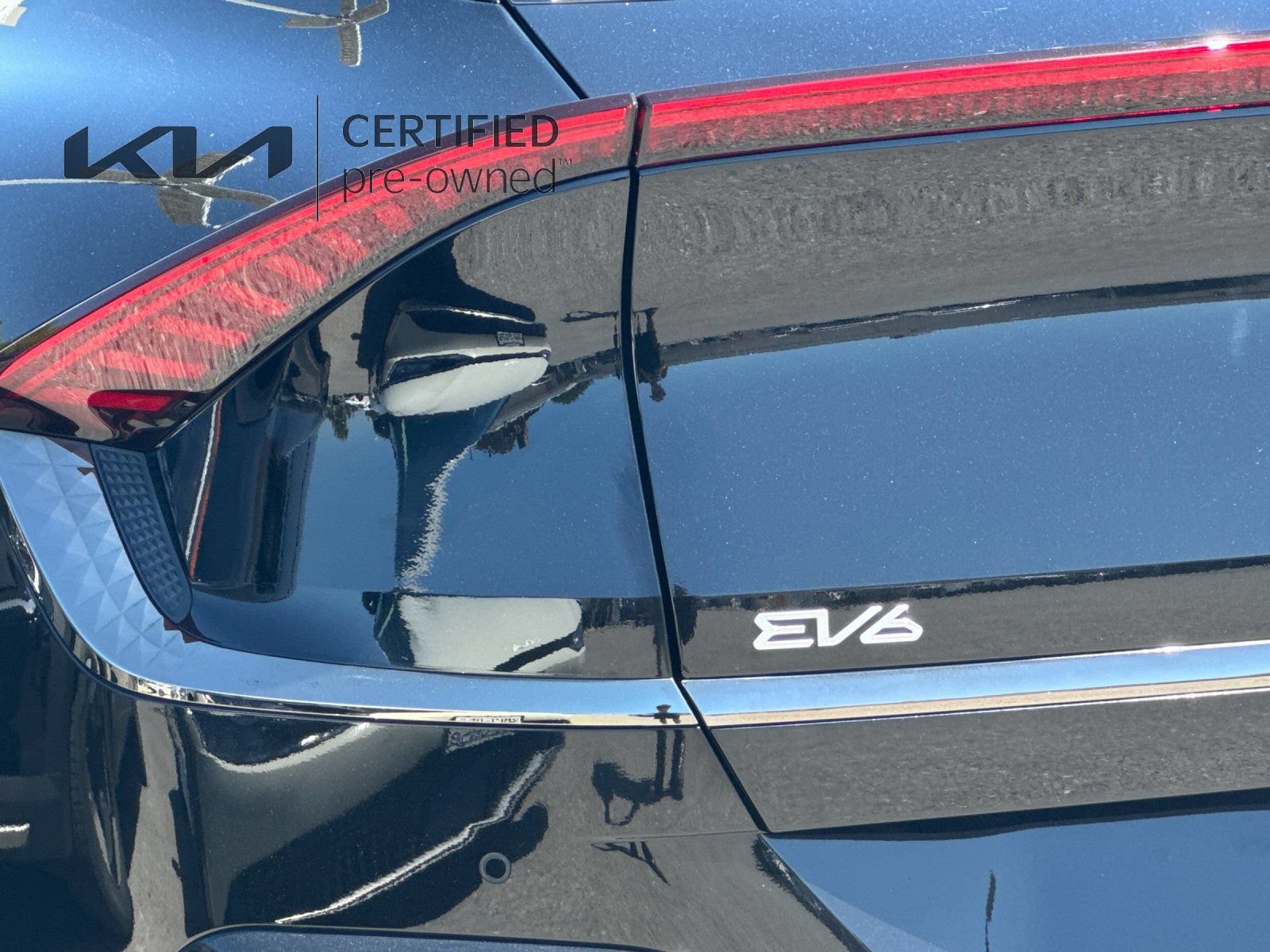 Certified 2024 Kia EV6 GT-Line w/ GT-Line White Seat Package RWD image 27