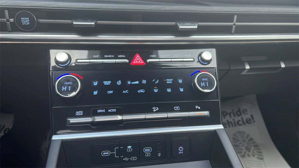 Used 2024 Hyundai Santa Fe Limited image 22