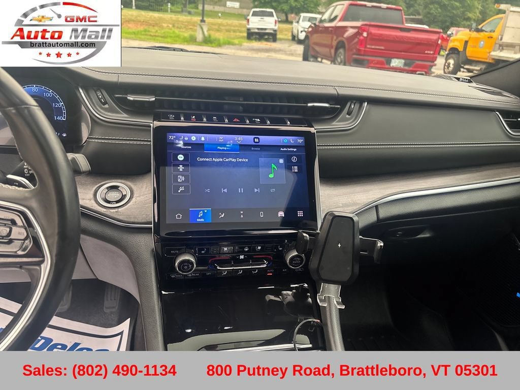 Used 2021 Jeep Grand Cherokee L Overland w/ Luxury Tech Group IV AWD/4WD image 19