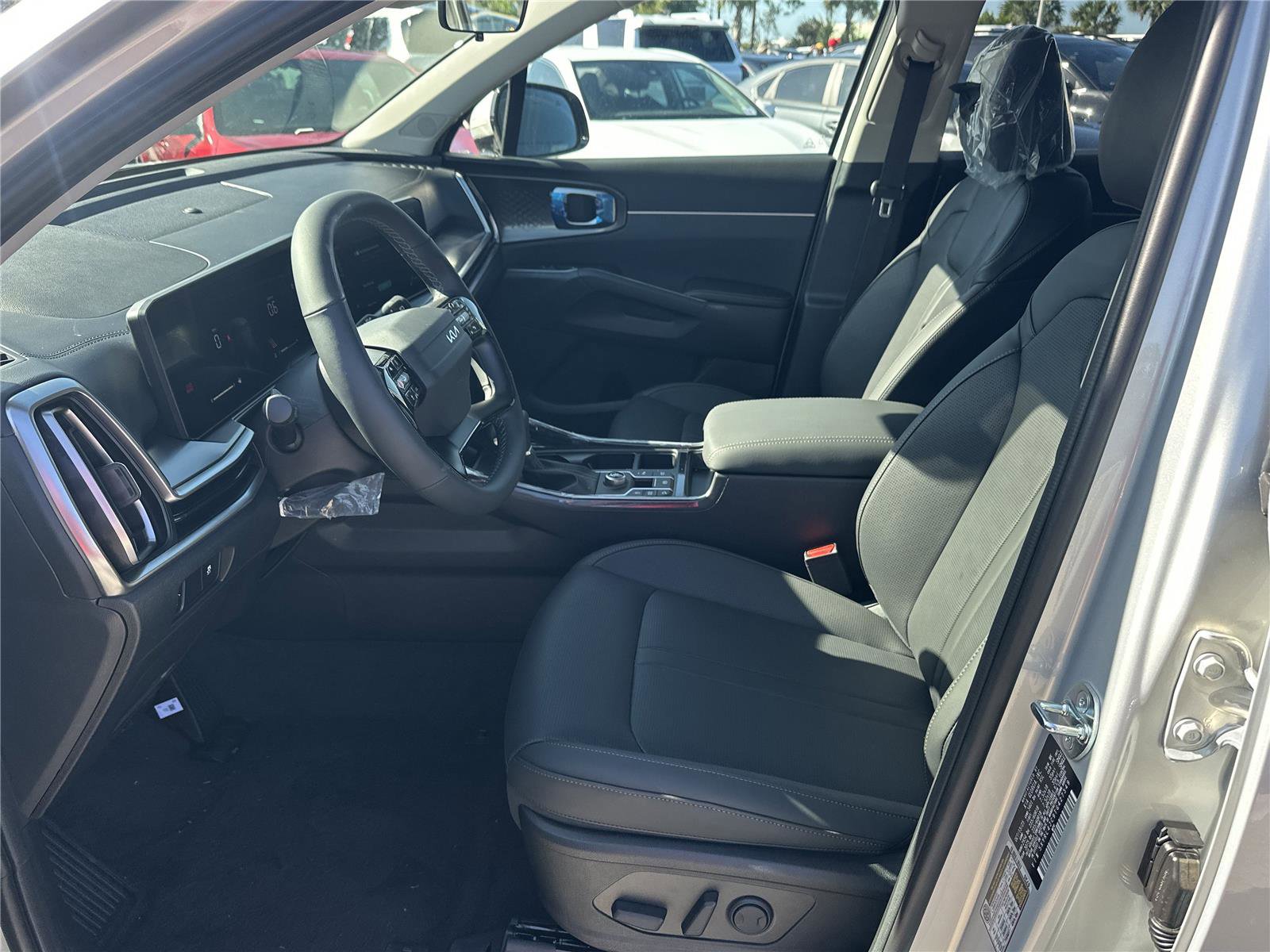 New 2026 Kia Sorento S image 8