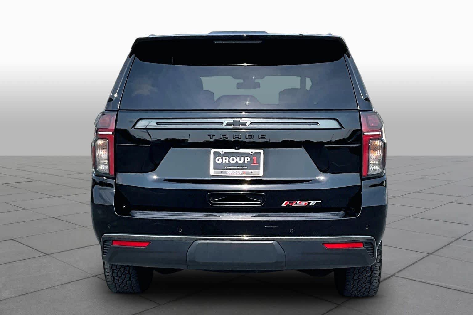 Used 2022 Chevrolet Tahoe RST w/ Luxury Package AWD/4WD image 5