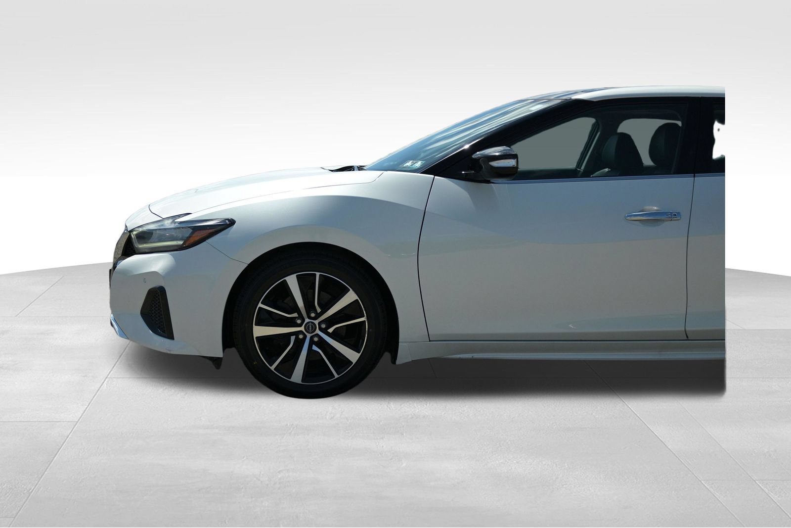 Used 2023 Nissan Maxima SL FWD image 5