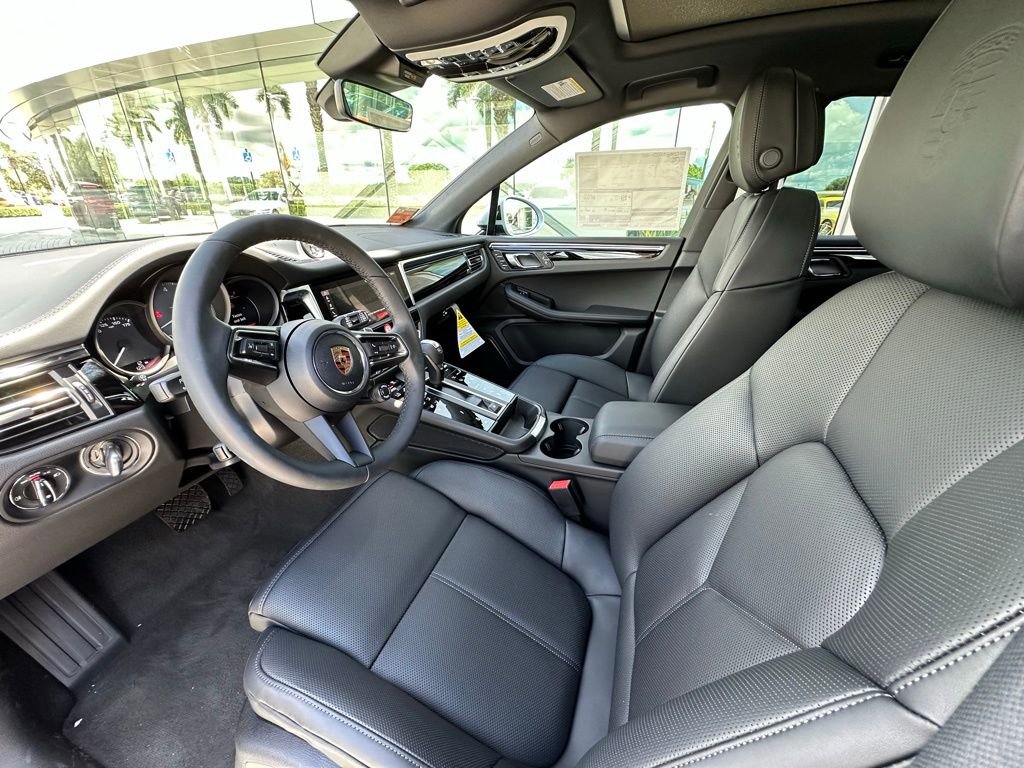 Used 2026 Porsche Macan S image 4