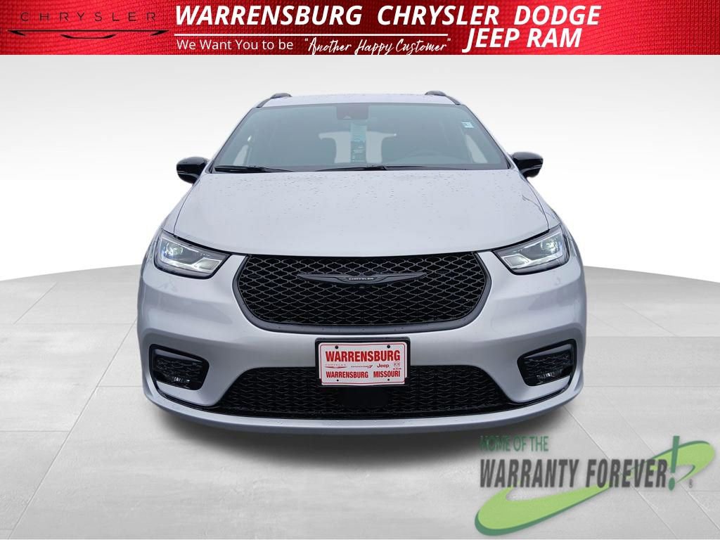 New 2026 Chrysler Pacifica Select AWD/4WD image 10