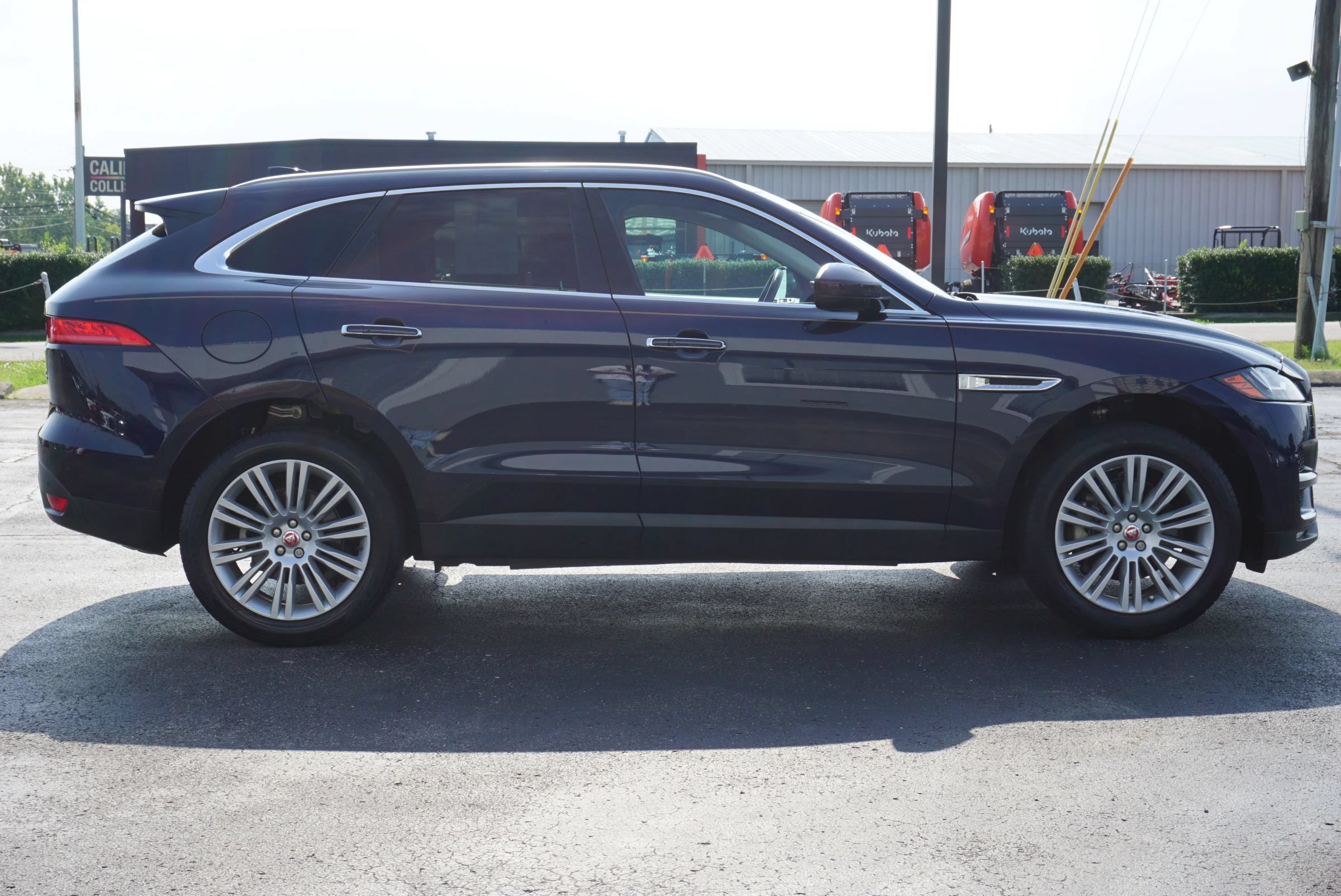 Used 2019 Jaguar F-PACE Portfolio AWD/4WD image 4
