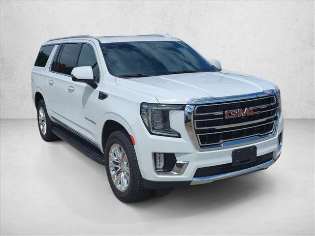 Used 2021 GMC Yukon XL SLT w/ SLT Premium Package RWD image 3