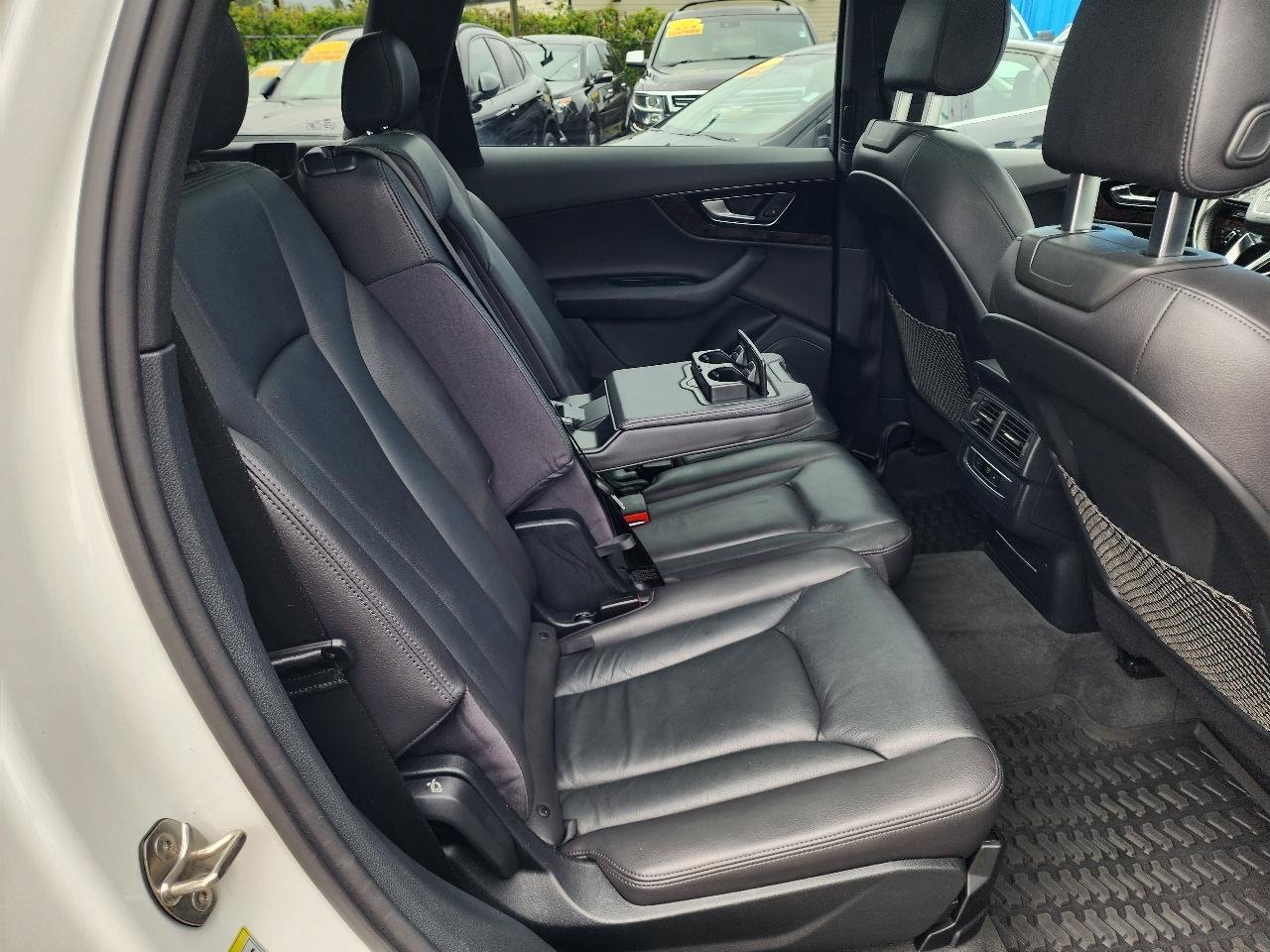 Used 2017 Audi Q7 3.0T Premium AWD/4WD image 31