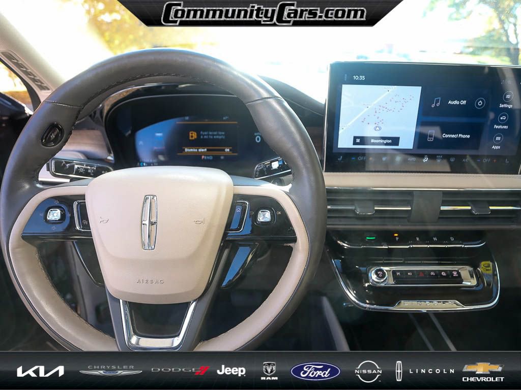 Certified 2023 Lincoln Corsair Reserve w/ Equipment Group 201A image 13