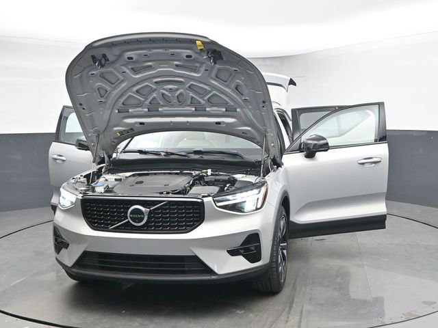 Used 2023 Volvo XC40 B5 Plus w/ Protection Package Premier AWD/4WD image 53