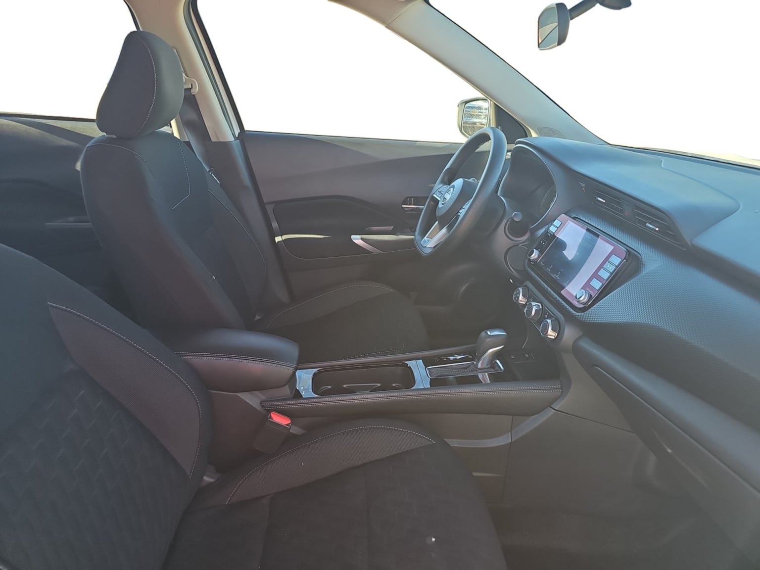 Used 2024 Nissan Kicks SV FWD image 17