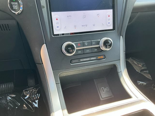 Certified 2024 Ford Edge SEL AWD/4WD image 23