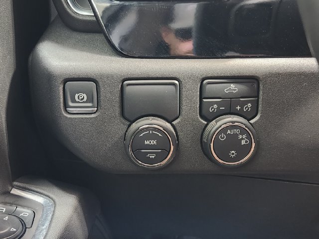 Used 2024 Chevrolet Silverado 1500 LT w/ Leather Package RWD image 24