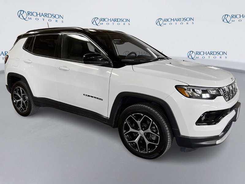 Used 2024 Jeep Compass Limited image 3
