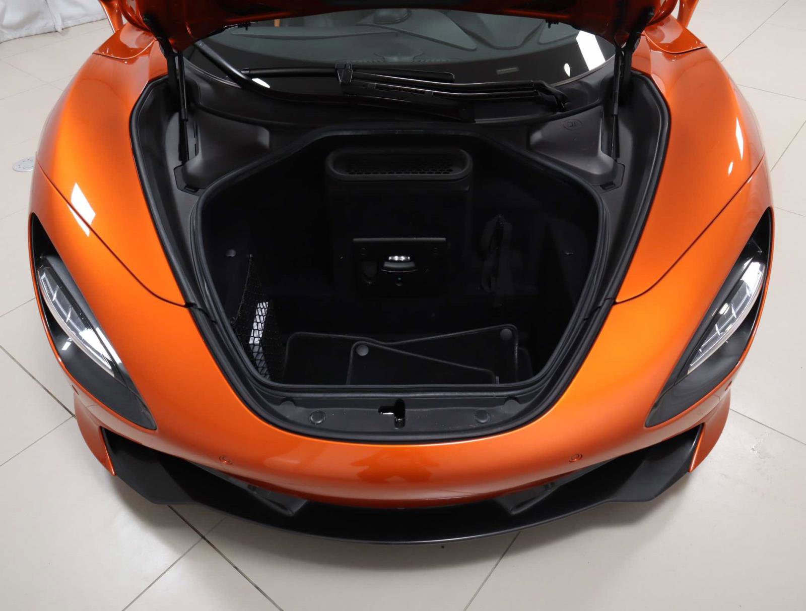 Used 2019 McLaren 720S Luxury RWD image 10