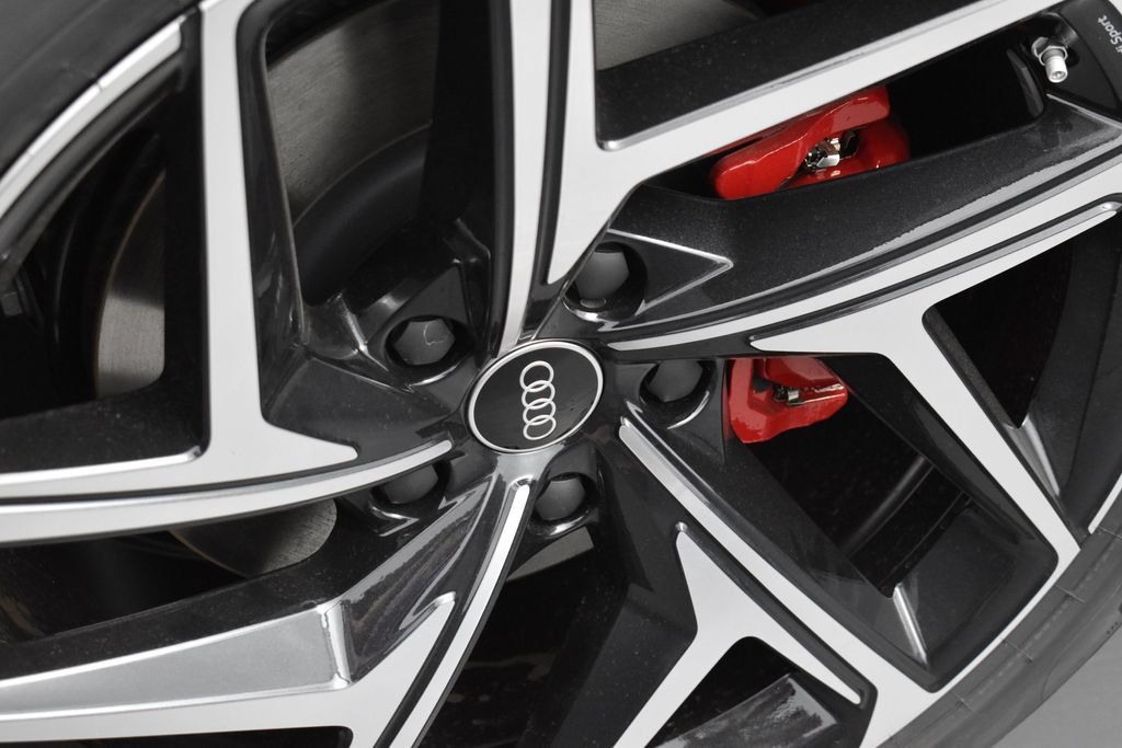 New 2027 Audi SQ6 e-tron Premium Plus AWD/4WD image 18