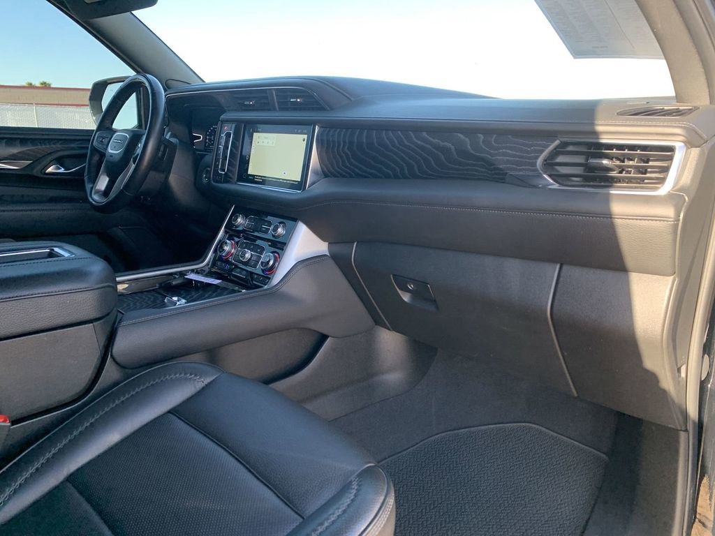 Certified 2023 GMC Yukon Denali w/ Advanced Technology Package image 28