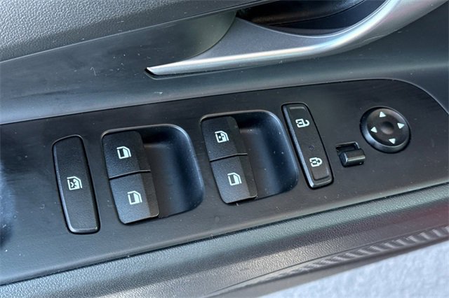 Used 2022 Hyundai Elantra SEL image 14