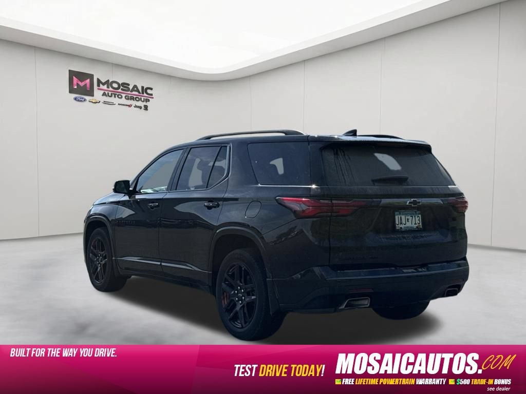 Used 2022 Chevrolet Traverse Premier w/ Redline Edition AWD/4WD image 5