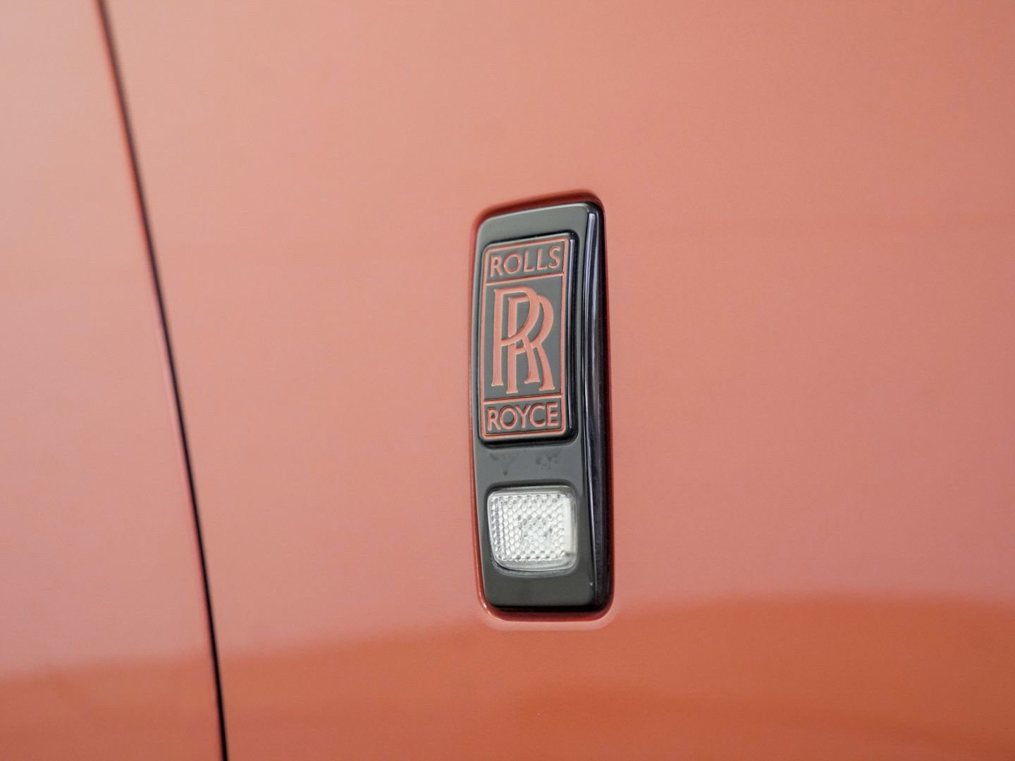 Used 2020 Rolls-Royce Dawn image 7