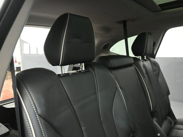 Used 2024 Acura MDX SH-AWD w/ Advance Package image 27