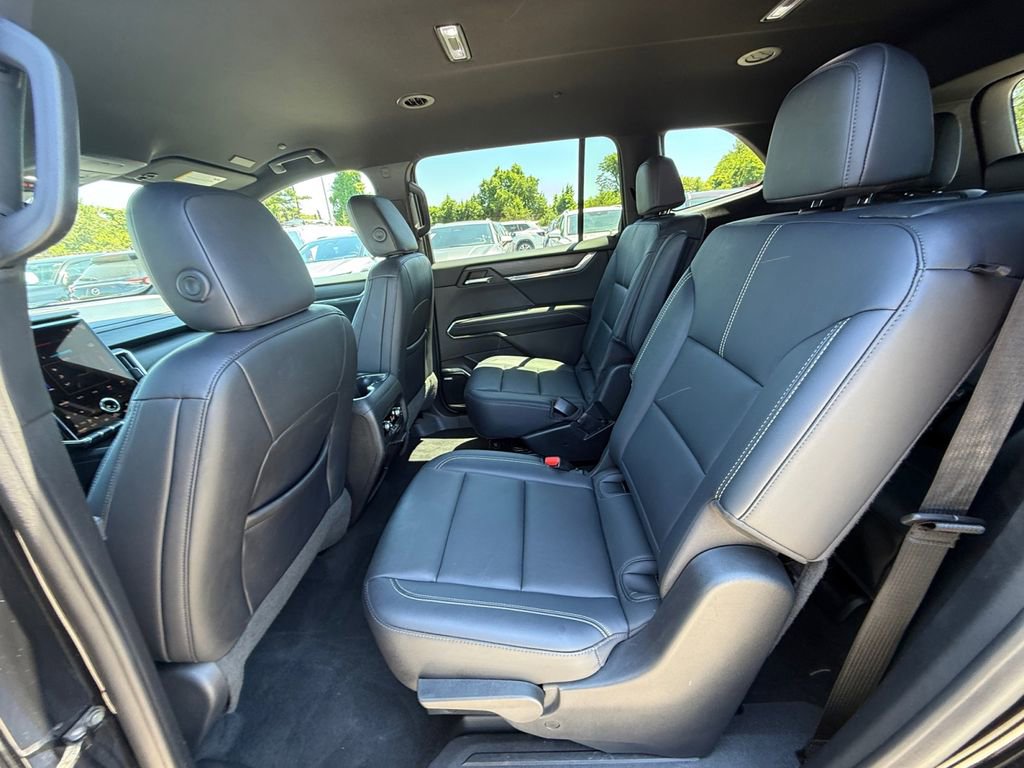 Used 2024 GMC Acadia Elevation AWD/4WD image 22
