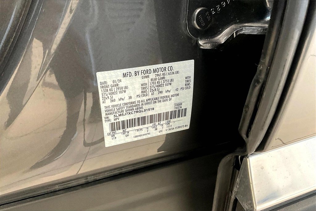 Used 2024 Lincoln Aviator Reserve w/ Equipment Group 201A image 36