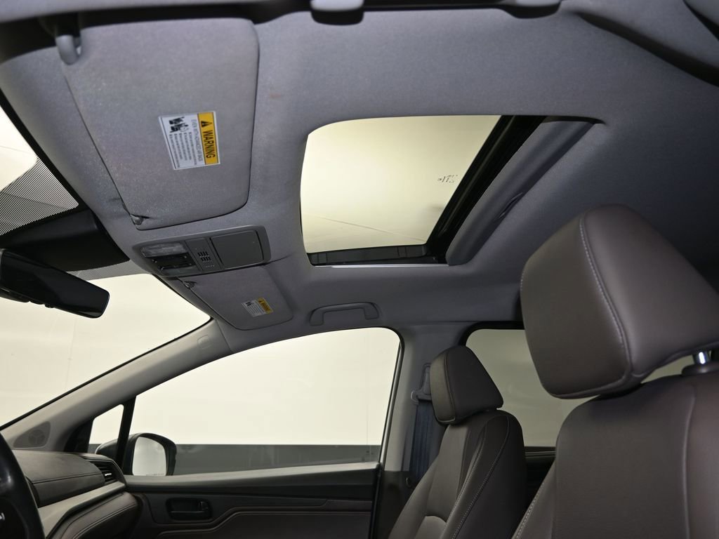 Used 2023 Honda Odyssey EX-L image 16