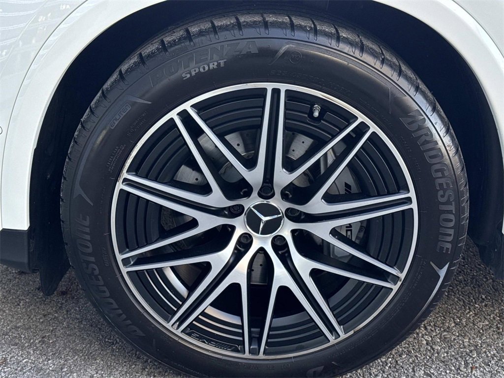 Used 2025 Mercedes-Benz GLC 43 AMG 4MATIC image 11