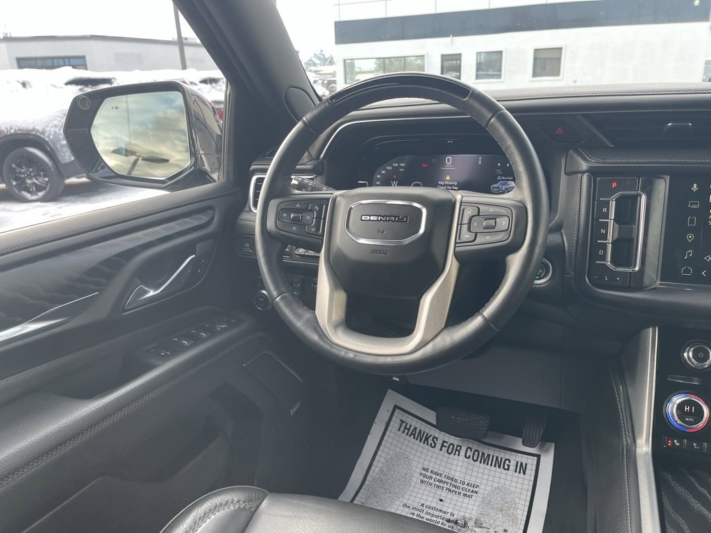 Used 2023 GMC Yukon Denali w/ Denali Reserve Package image 23